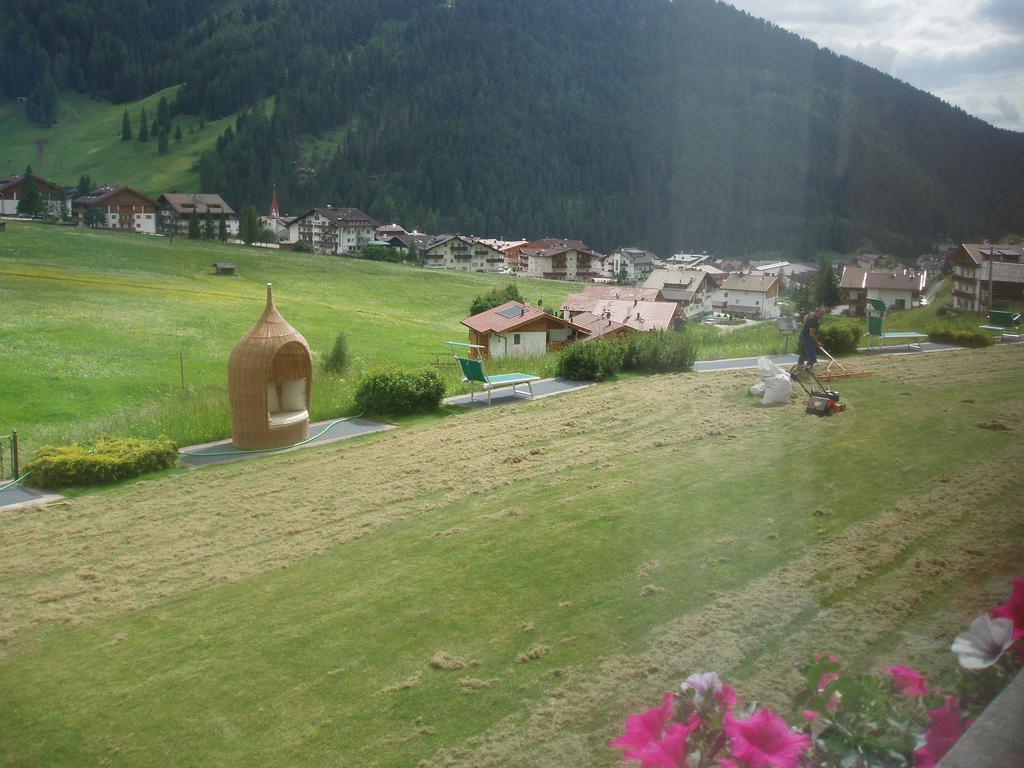 Garni La Majon Hotell Selva di Val Gardena Eksteriør bilde